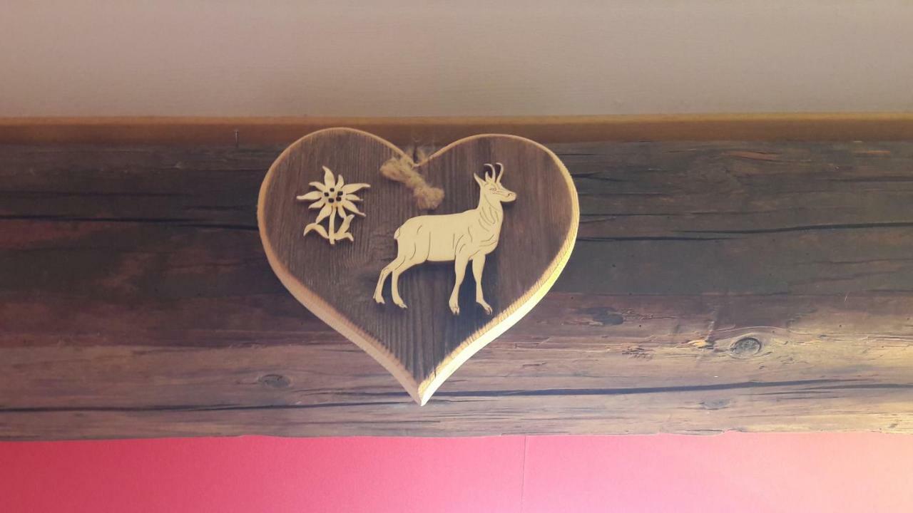 Au Coeur Du Lapidaire Septmoncel-Les-Molunes 외부 사진